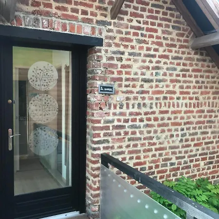 Privees Chez Le Particulier Aeroport Lille Guest house