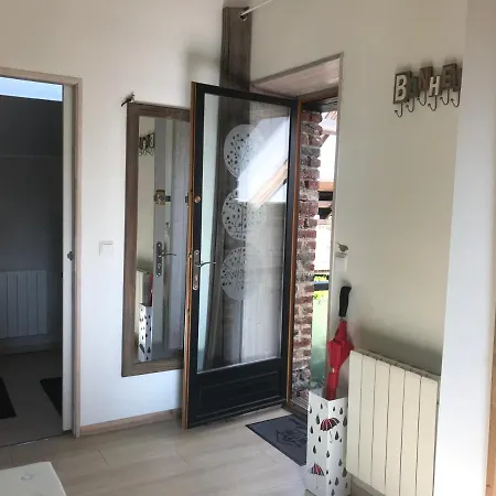 Guest house Privees Chez Le Particulier Aeroport Lille Lesquin